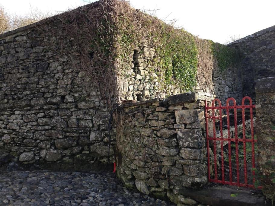 Fermoyle Properties Carleys Cottage Fanore Eksteriør bilde